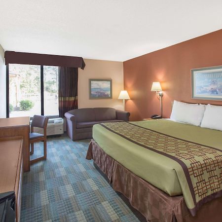 Days Inn By Wyndham Myrtle Beach Socastee Exteriör bild